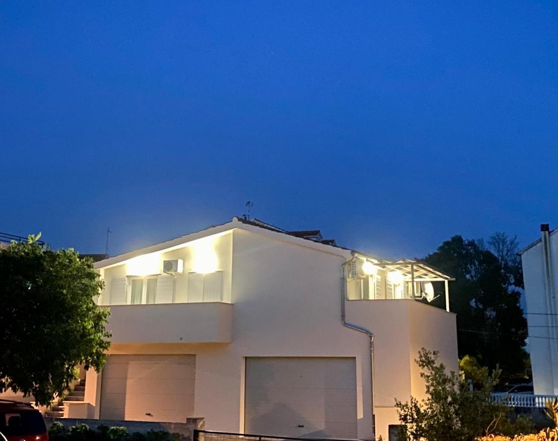 Villa Adria Vodice Eksteriør billede